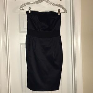Women’s navy blue dress with pockets
